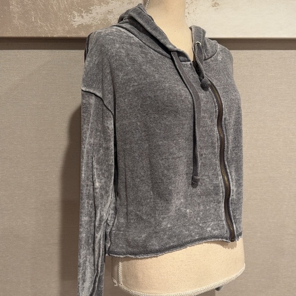 Wren and Glory x Vintage Havana Hoodie Sweatshirt Be the Rainbow Size Large - Picture 4 of 5
